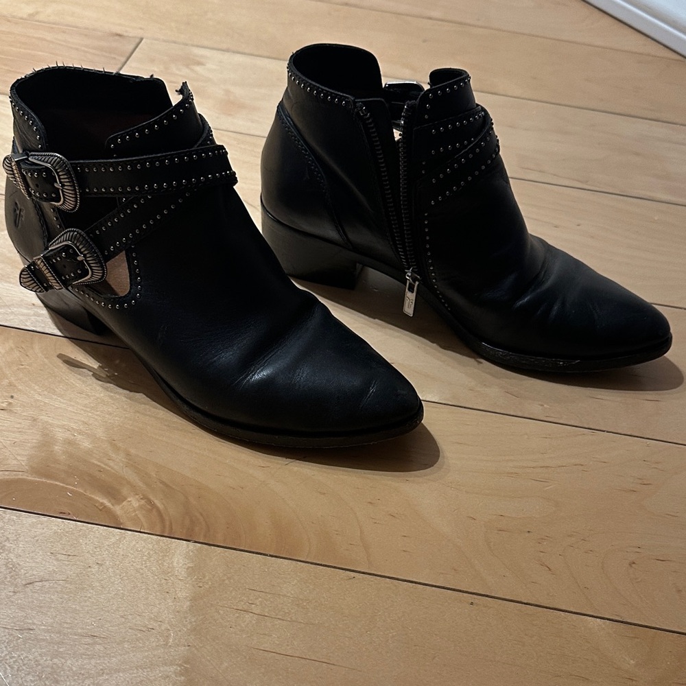 Frye Ray Studded Western booties